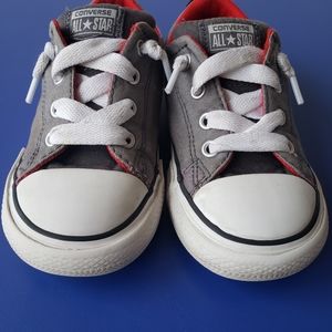 Boys All- Star converse low tops